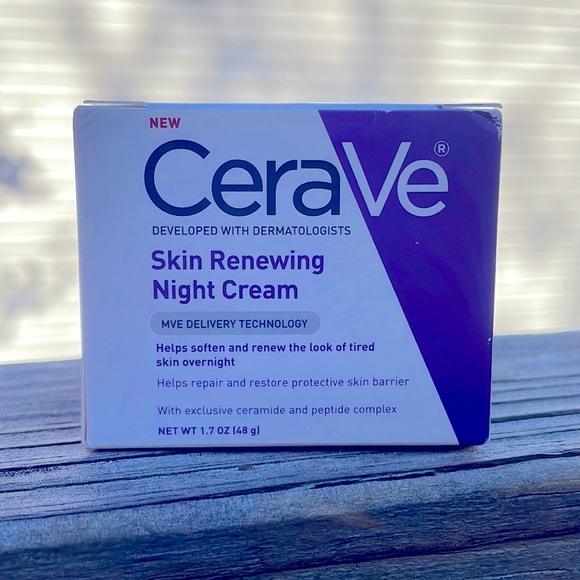⚜️CeraVe Skin Renewing Night Time Cream! NWT! - Picture 2 of 5